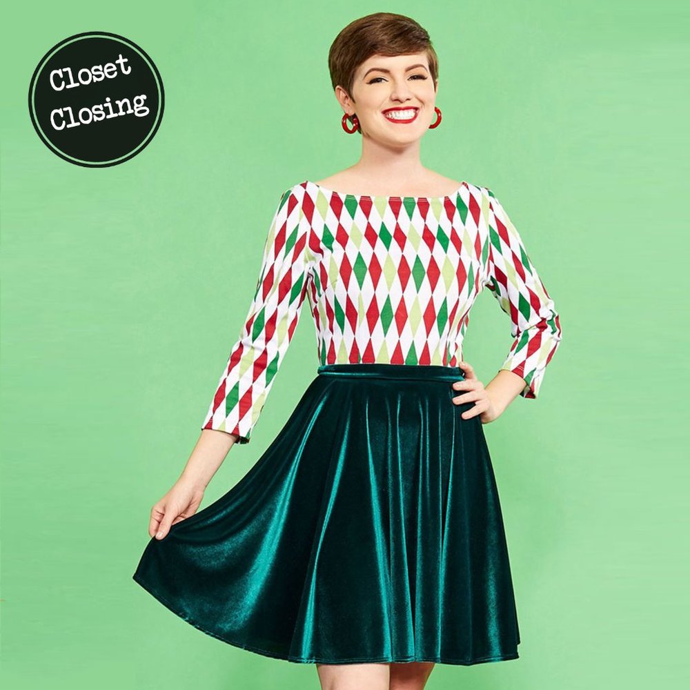 🍀[Pinup Couture] NWT Velvet Skater Skirt